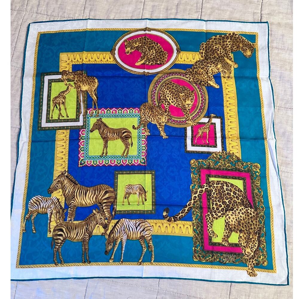 VINTAGE GIANNI VERSACE 90'S EXOTIC ANIMAL PRINT SIGNED SCARF